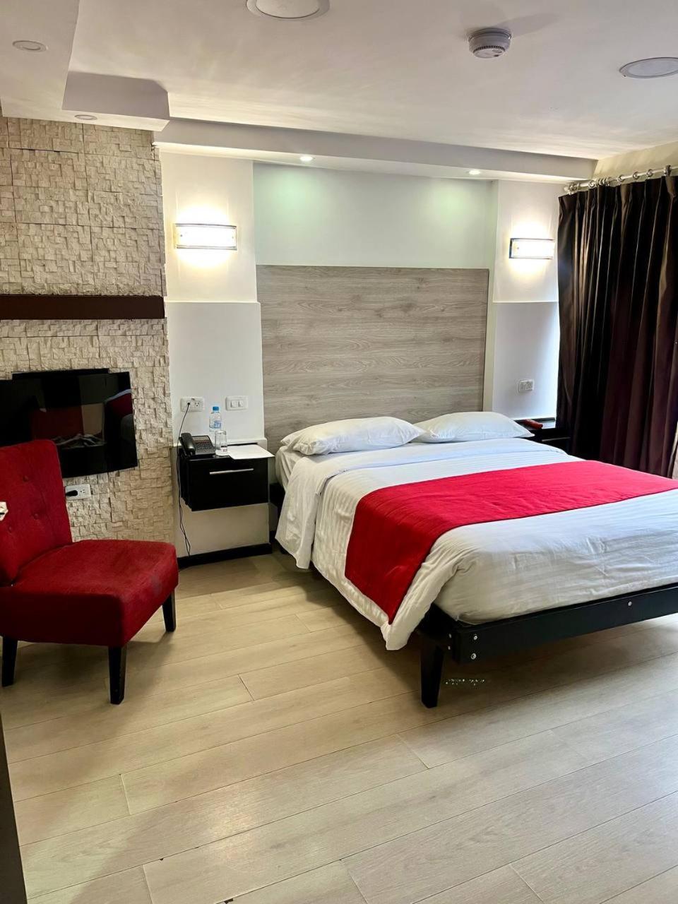 Hotel Imperial Ambato Exterior photo