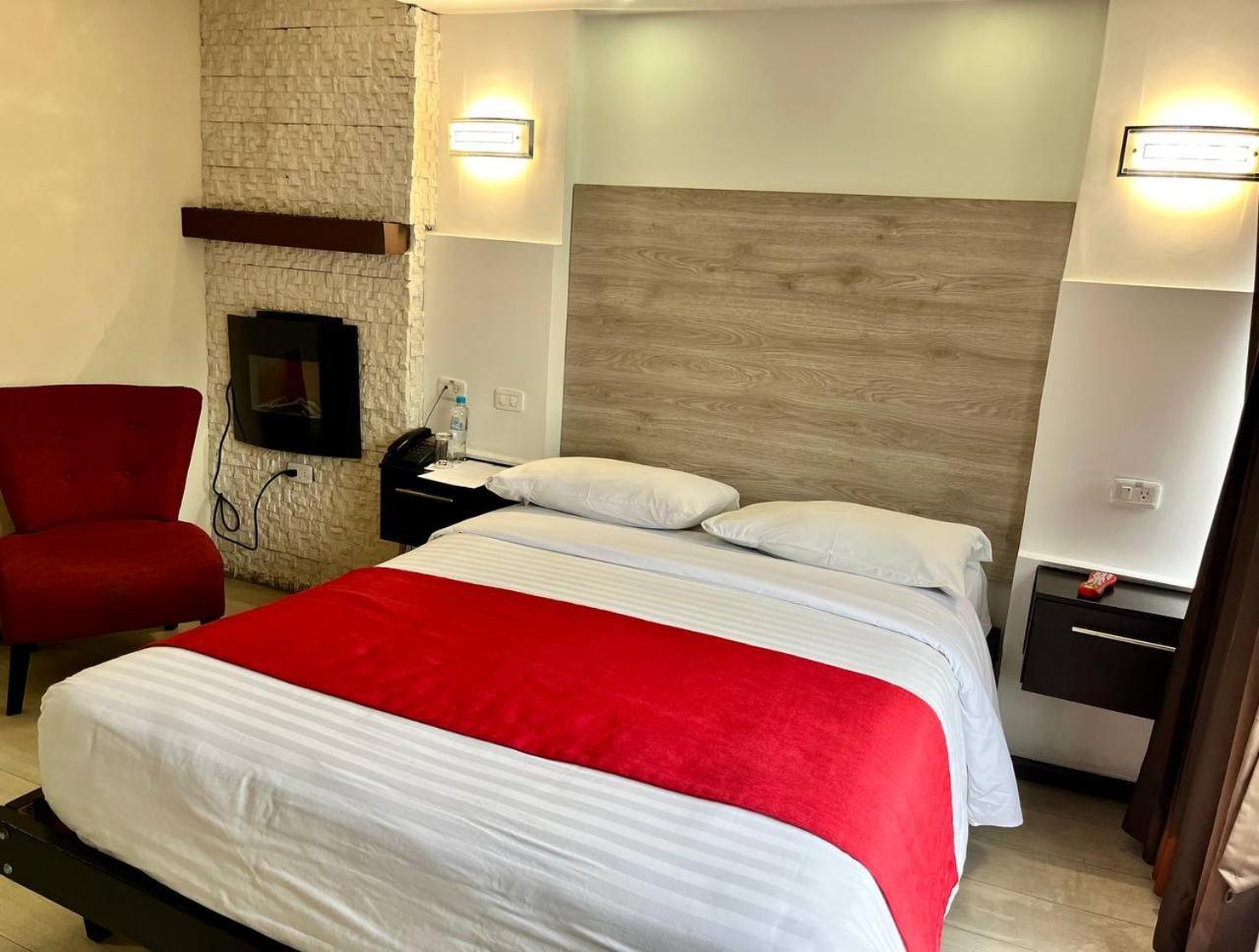 Hotel Imperial Ambato Exterior photo